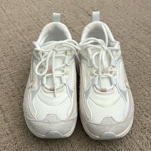 Nike Air Max Bliss LX